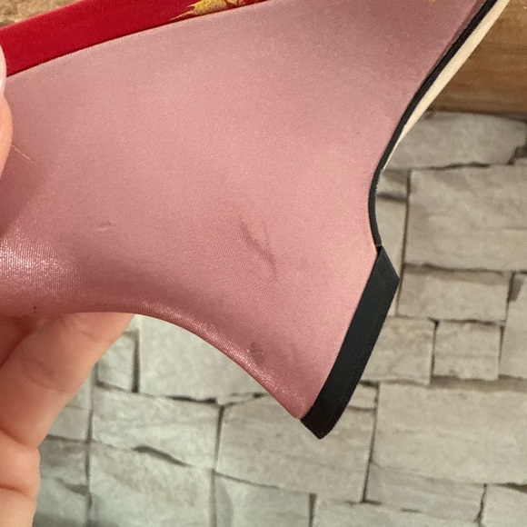 Cynthia Rowley Metallic Gold Foil Satin Wedge Sz: 7 - Picture 10 of 13